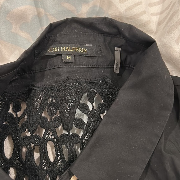 Kobi Halperin Unique Buttondown Dress‎ Shirt with crochet lace details. Size M - Picture 5 of 15